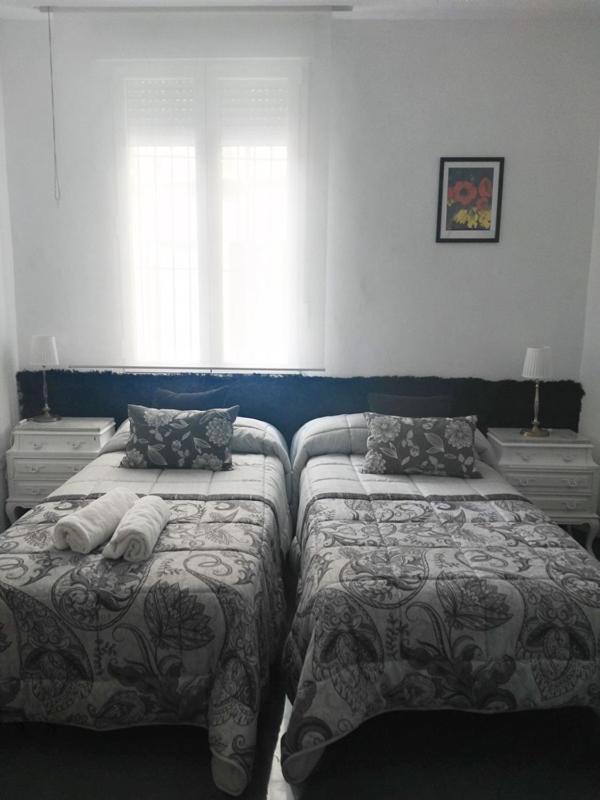 Nuevo! Puente De Piedra A 5'Del Pilar Apartment Zaragoza Bagian luar foto